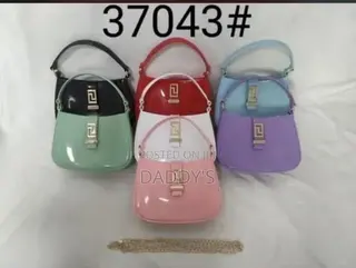 Mini Jelly Handbag With Gold- Chain- Waterproof Party Bag- 7 Colors