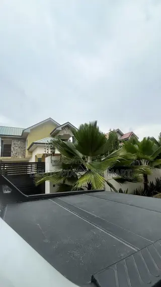4bdrm Duplex in Paradise Court, Tema Metropolitan for rent