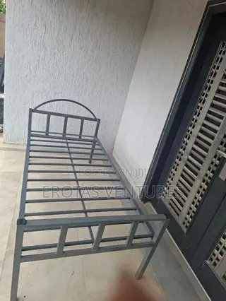 Single Metal Bed
