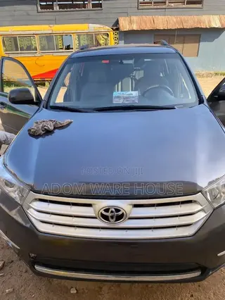 Toyota Highlander V6 2009 Gray