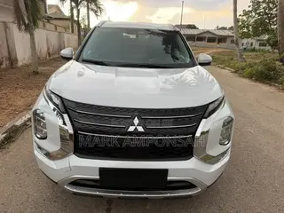 Mitsubishi Outlander SEL 2022 White