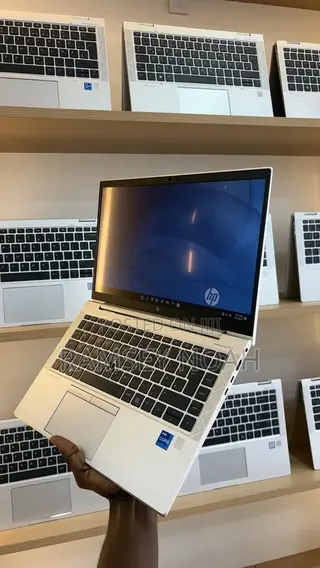 Laptop HP EliteBook 840 G8 8GB Intel Core i7 SSD 256GB