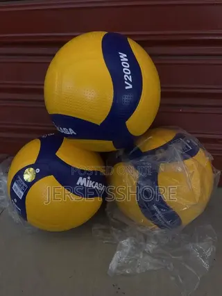 Original Volleyball V200 Mikasa Available
