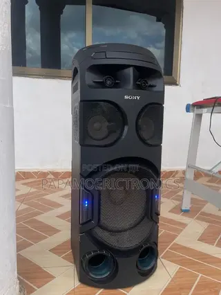 Sony MHC-V72D Is an All-in-One High-Power Party
