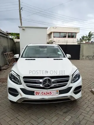Mercedes-Benz GLE-Class 2017 White