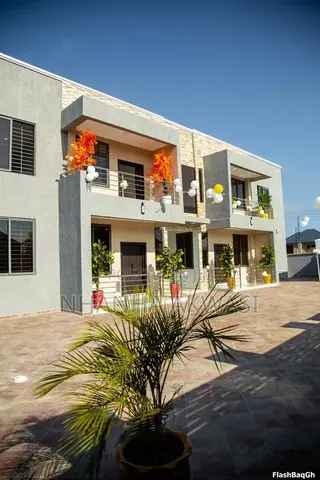 2bdrm Apartment in Lashibi Mf, Sakumono for rent