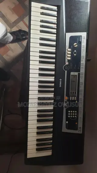 Yamaha Ypt 210