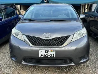 Toyota Sienna LE 8 Passenger 2012 Gray