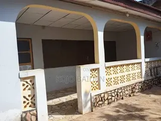 3bdrm Apartment in Last Stop for rent