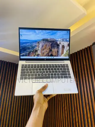 Laptop HP EliteBook 845 G8 16GB AMD Ryzen 5 SSD 256GB