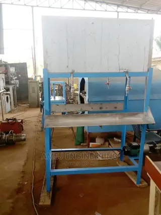 Manual Liquid Filling Tank