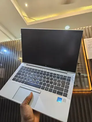 Laptop HP EliteBook 840 G8 8GB Intel Core i5 SSD 256GB