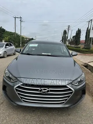 Hyundai Elantra SE Sedan FWD (2.0L 4cyl 6M) 2017 Gray