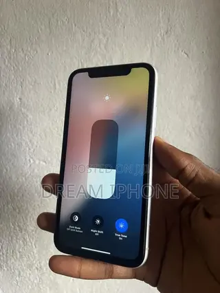 Apple iPhone XR 256 GB White