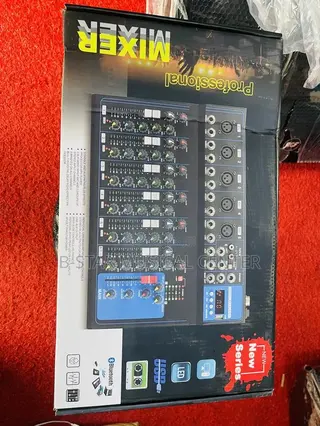 Yamaha F7 Live Mixer