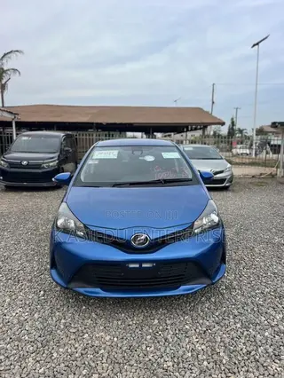 Toyota Vitz 1.3 AWD 3dr 2015 Blue