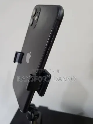 Apple iPhone 11 64 GB Black