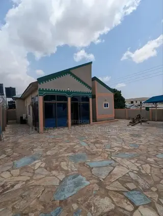 3bdrm House in CFC Estates for rent