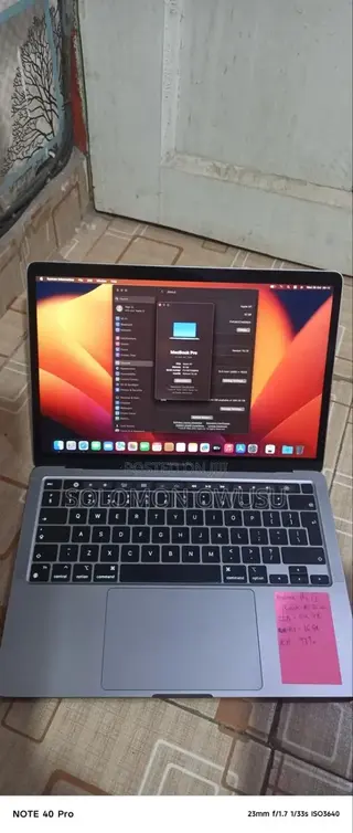 Laptop Apple MacBook Pro 2020 16GB Apple M1 SSD 500GB