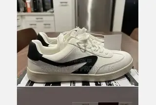 Dolce Vita Ladies Comfort Sneakers - Size 37