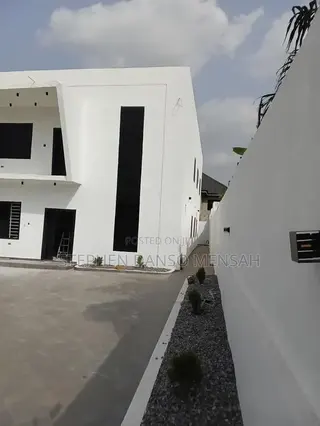 5bdrm Apartment in Stephen Properties, Asokore Mampong Municipal