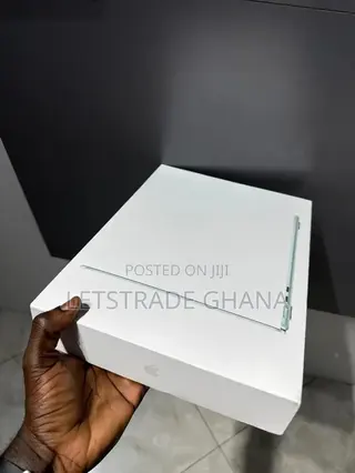 New Laptop Apple MacBook Air 2026 M5 16GB Apple M5 SSD 512GB