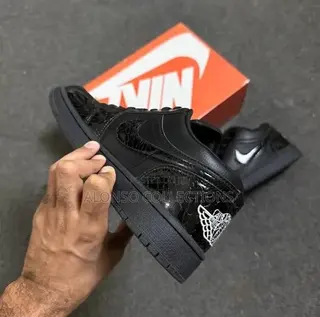 Jordan 1 Low