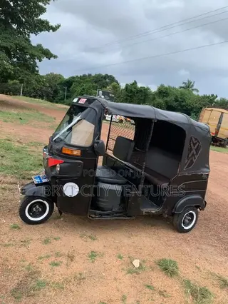 Bajaj RE 2022 Black