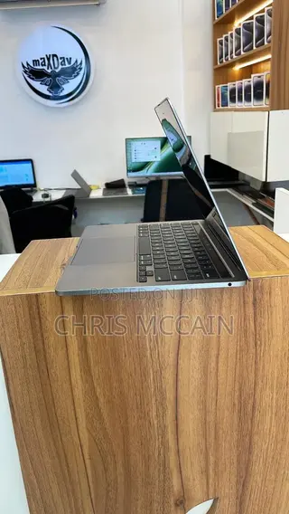 Laptop Apple MacBook Pro 2020 16GB Intel Core i5 SSD 256GB