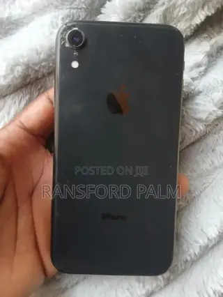Apple iPhone XR 64 GB Black