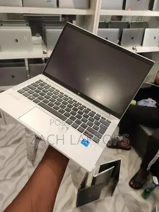 Laptop HP EliteBook 830 G8 8GB Intel Core i5 SSD 256GB