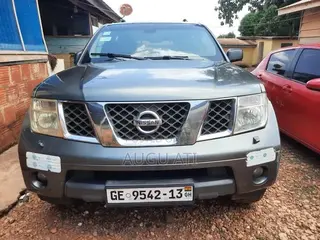 Nissan Pathfinder 2005