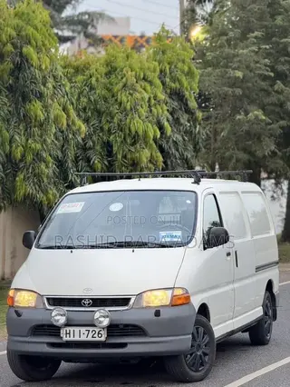 Toyota HiAce 1999 White