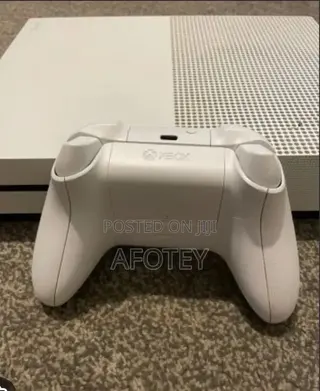 Xbox 1s 1TB With 9 Games