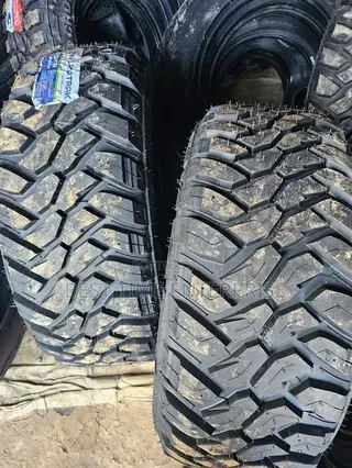 33/12.50 R20 Rough Tyres