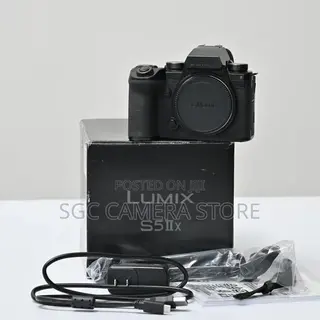 Panasonic Lumix S5 IIX // Opened Box // 8 Months Warranty.
