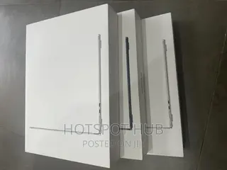 New Laptop Apple MacBook Air 2022 M2 8GB Apple M2 SSD 256GB