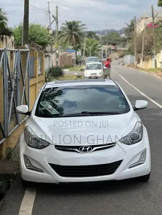 Hyundai Elantra SE 4dr Sedan (1.8L 4cyl 6A) 2015 White