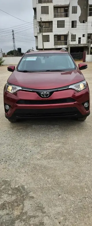 Toyota RAV4 LE 4dr SUV (2.5L 4cyl 6A) 2018 Red