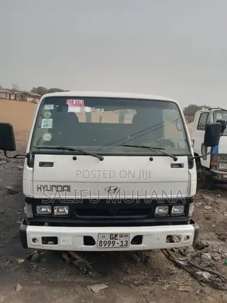 Hyundai Mighty 1