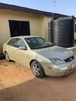 Ford Focus ZX4 S 2005 Ivory
