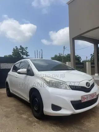 Toyota Vitz 1.0 FWD 3dr 2012 White