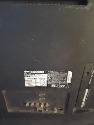 LG TV Broken Screen