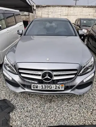 Mercedes-Benz C300 Base 4Matic Sedan AWD (2.0L 4cyl 7A) 2016 Gray