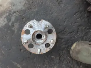 Toyota Voxy Back Hub 2012 to 2020