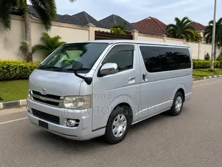 Toyota HiAce 2008 Silver