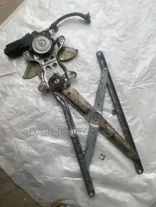 Toyota 4Runner 1992-1995 Door Machine (Front Door)