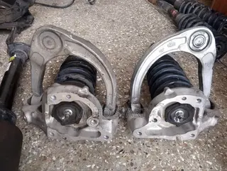 Cadillac STS/SRX 2004-2011 Shocks+upper Arm