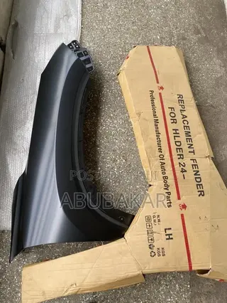 Highlander Grand 2025 Fender Pair