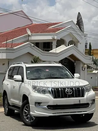 Toyota Land Cruiser Prado 2.7 2018 White